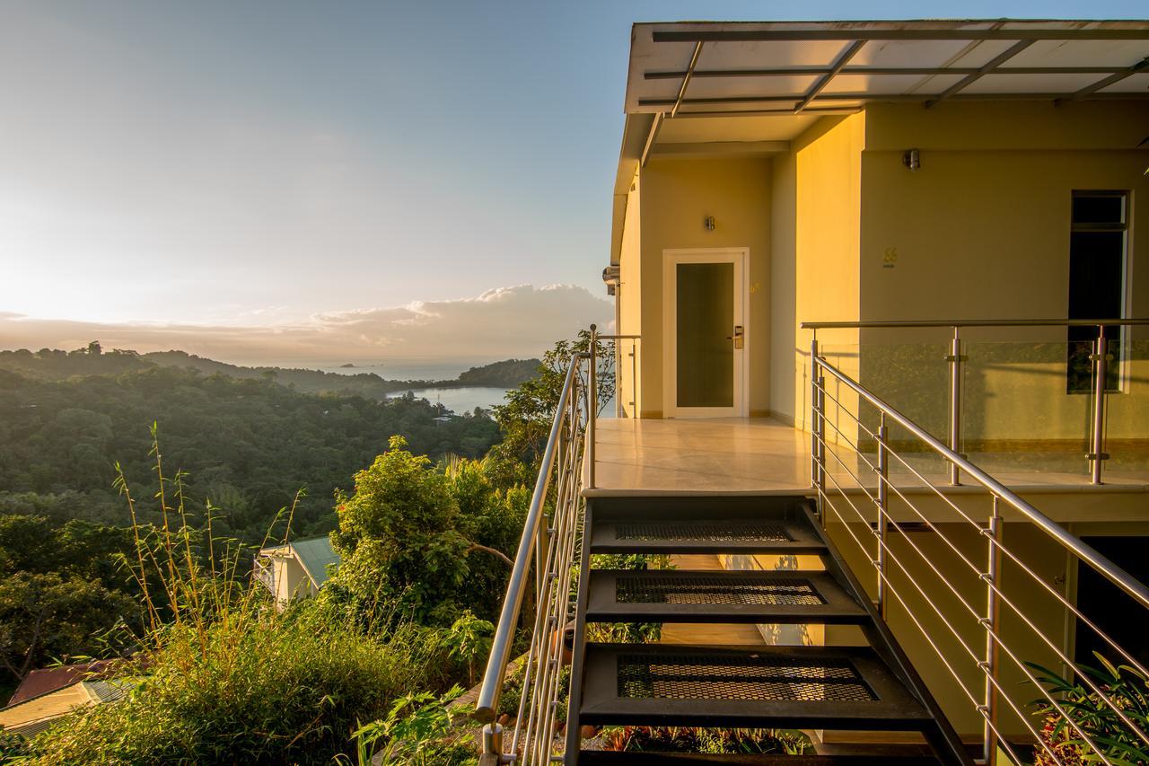 La Mariposa Apartments Manuel Antonio Exterior photo